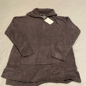 Brand New Barefoot Dreams Sweater